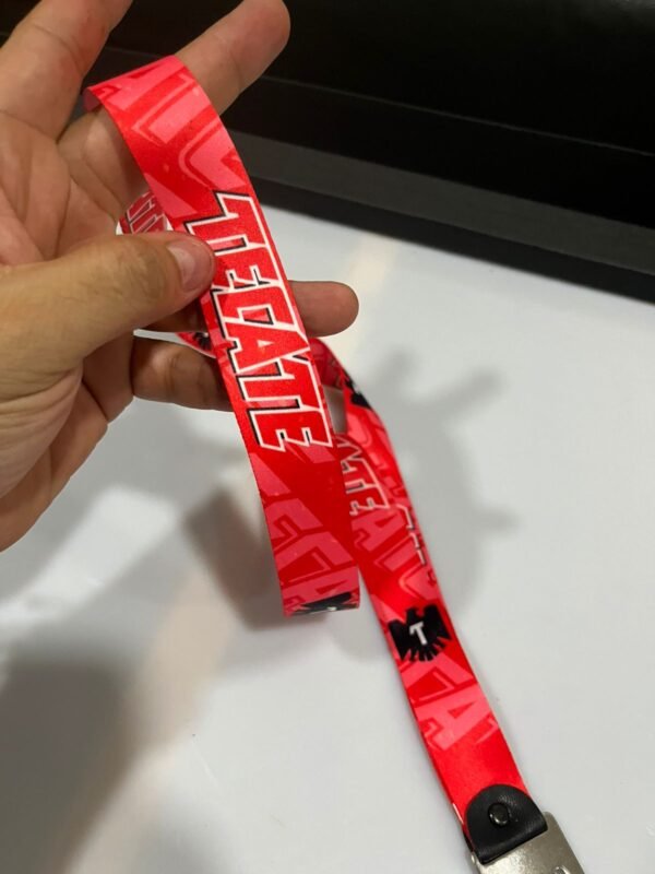 Porta Gafete Lanyard Cerveza Tecate con destapador Portagafete Portacredencial