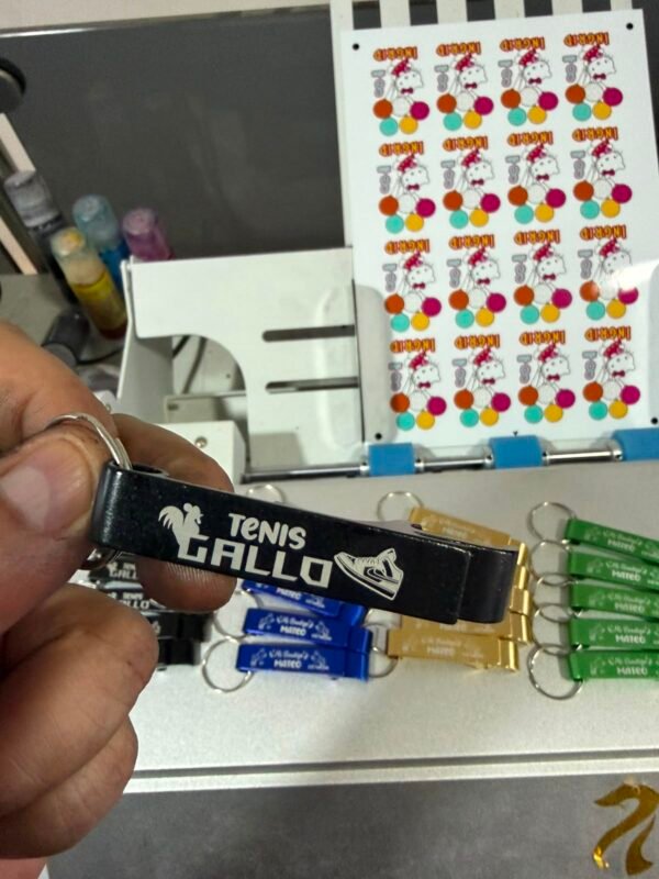 WhatsApp Image 2026-08-12 at 10.28.55 PM Destapadores Grabados laser Personalizados Fiesta Bodas zanthy shoes subli santhy (copia)